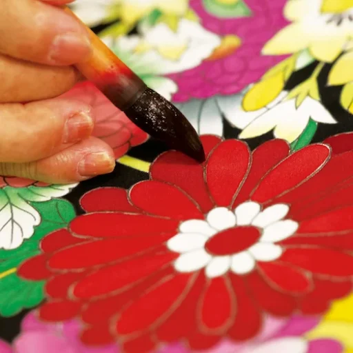 AKIYAMA AKIRA 秋山 章 - 本手描き友禅 婚礼衣裳の最高峰。3年の歳月を